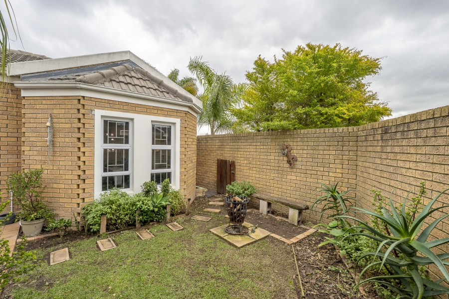 To Let 2 Bedroom Property for Rent in Sonstraal Heights Western Cape